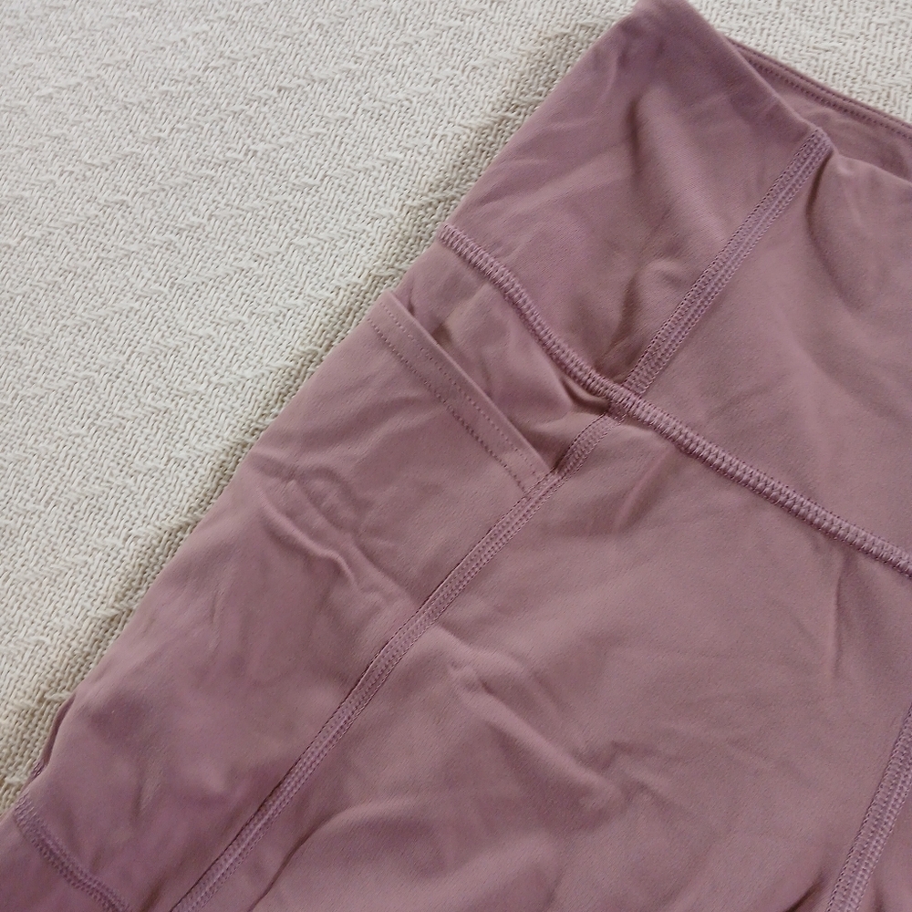 Patagonia Women's Mauve Bike Shorts - Picture 2 of 4